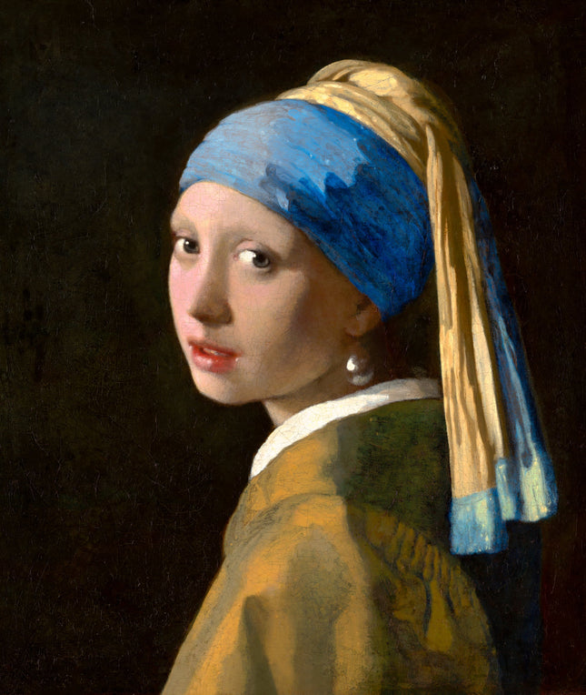 Painting of a young girl with a pearl earring by Johannes Vermeer.